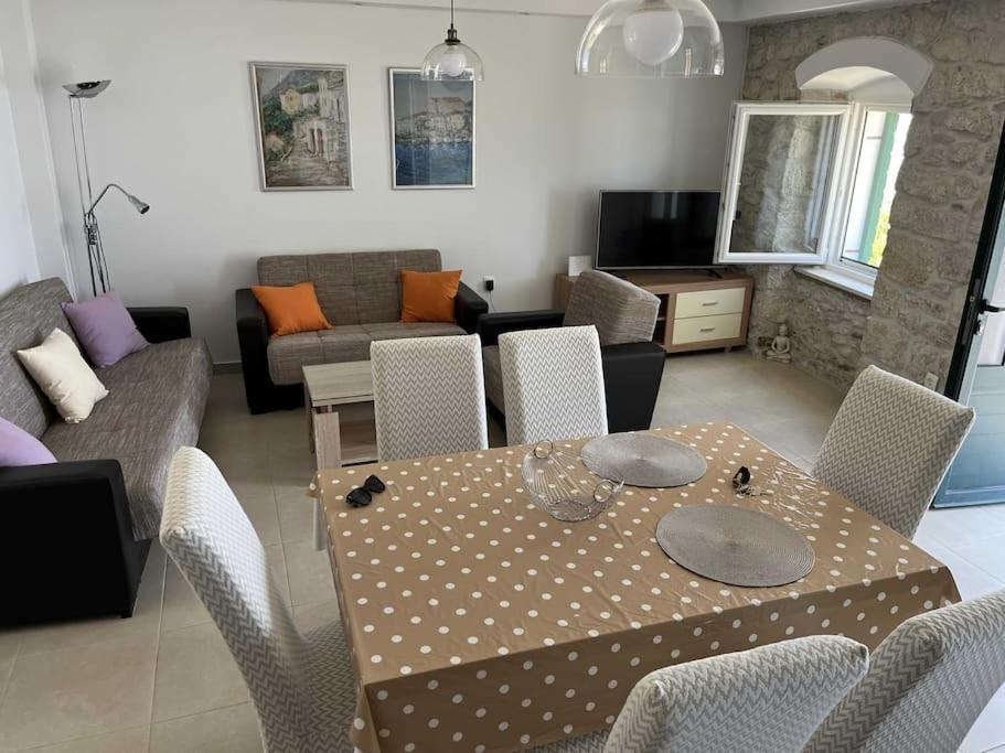 Holiday Home Aria Podgora Exteriér fotografie